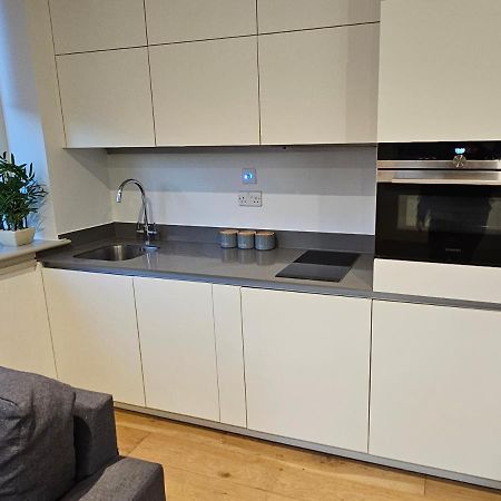 Studio Flat In Tottenham Londra Esterno foto