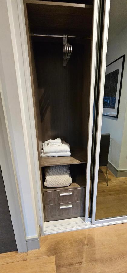 Studio Flat In Tottenham Londra Esterno foto